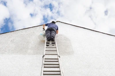 Peinture extérieure à Notre-Dame-de-Commiers — façades et ravalement